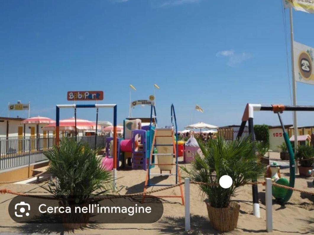 Hotel Caravel Park Римини Екстериор снимка