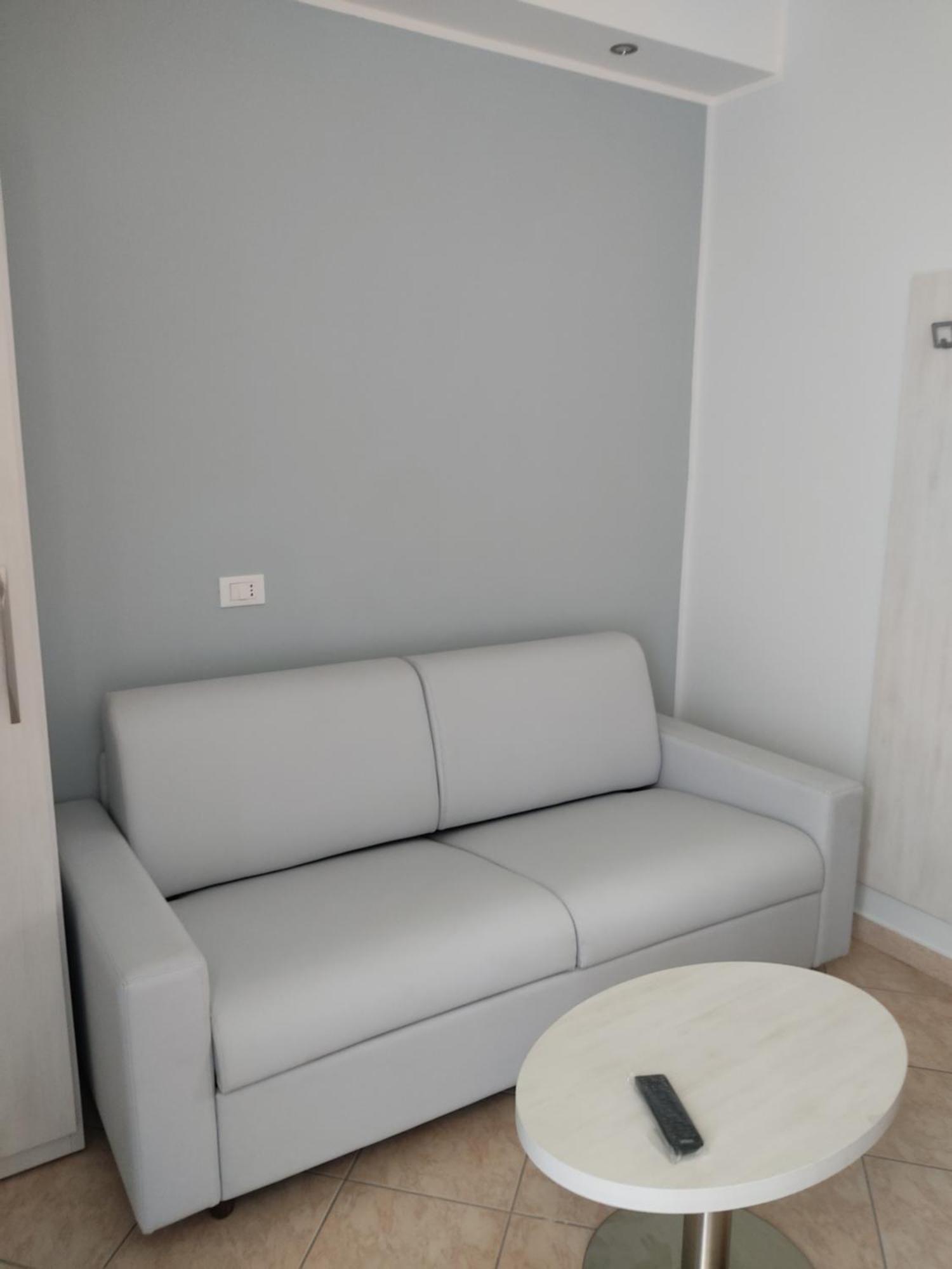 Hotel Caravel Park Римини Екстериор снимка
