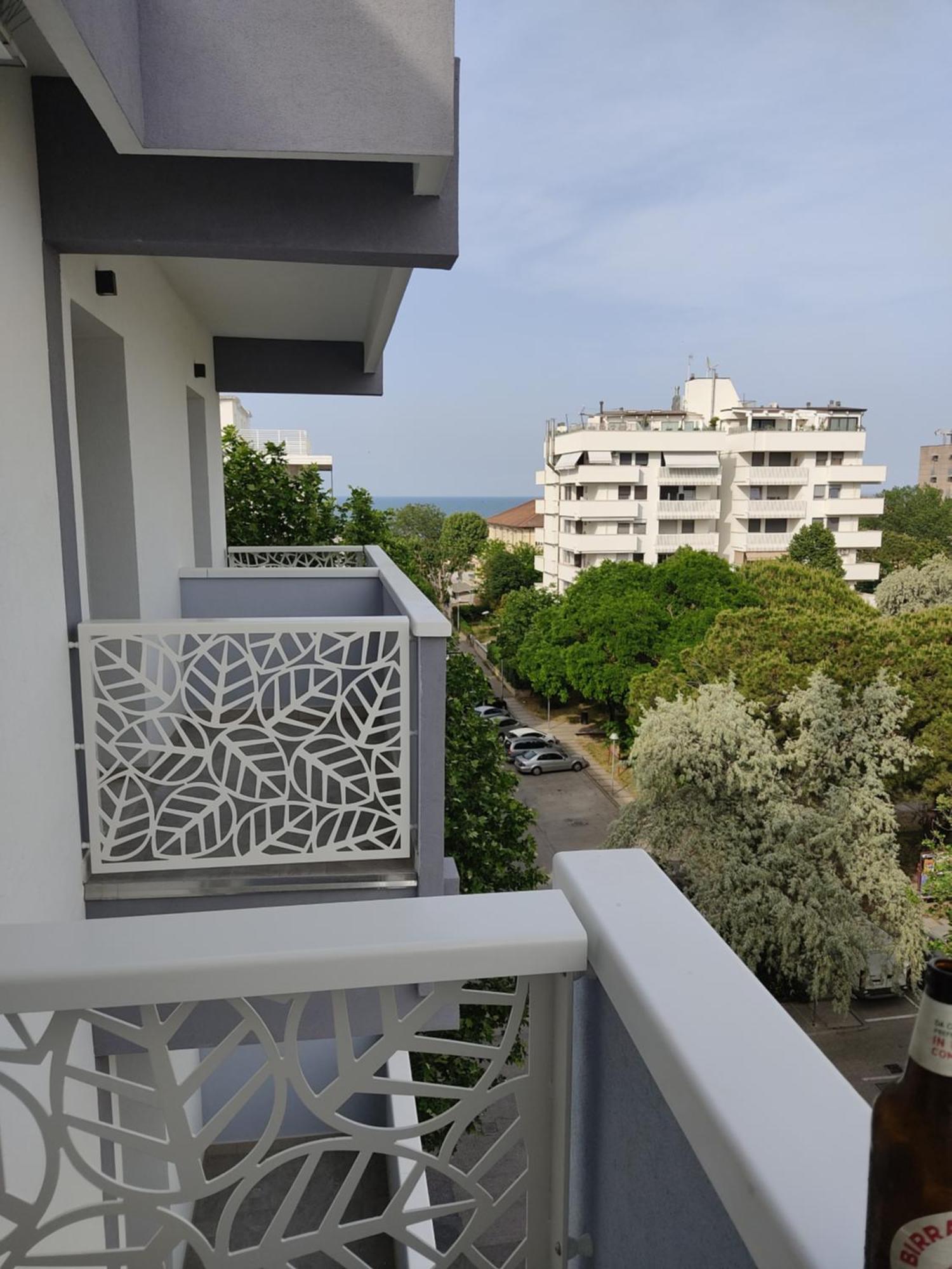 Hotel Caravel Park Римини Екстериор снимка